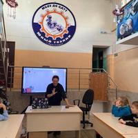 3 января в МБОУ ДО ЦДТТ «Юный техник» прошла увлекательная игра «Новогодний калейдоскоп», которая подарила участникам незабываемые эмоции и праздничное настроение! 