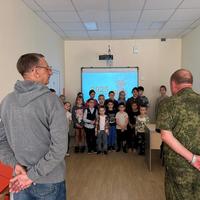 в гостях у ребят Майор в отставке Топчий Владимир Михайлович и прапорщик Гладкевич Виктор Владимирович.