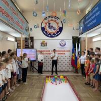 Директор МБОУ ДО ЦДТТ «Юный техник» Ароянц Эдуард Акопович с приветственным словом 