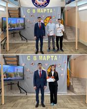 Директор Ароянц Э.А. награждает обучающихся